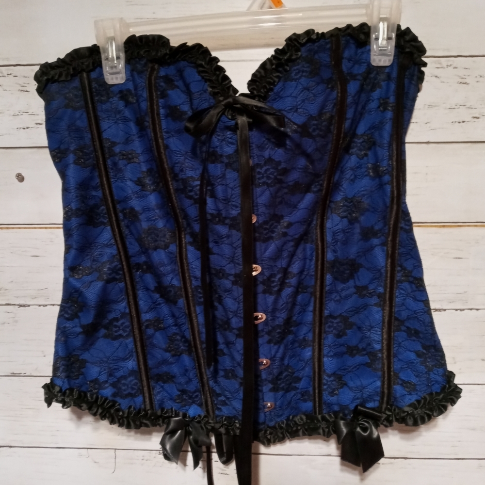 Lace & satin corset steel boned